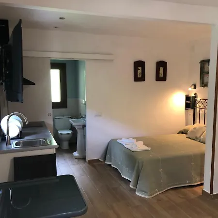 Hostal-restaurante Fogon De Gredos 2*