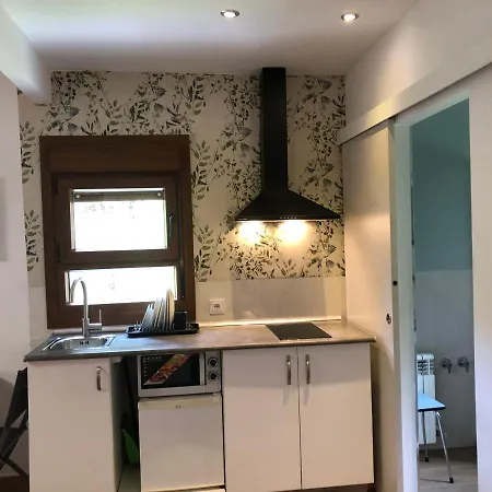 بيت ضيافة Hostal-restaurante Fogon De Gredos غيساندو