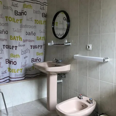 بيت ضيافة Hostal-restaurante Fogon De Gredos غيساندو