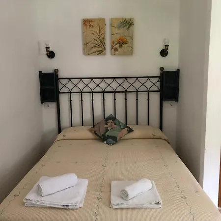 بيت ضيافة Hostal-restaurante Fogon De Gredos