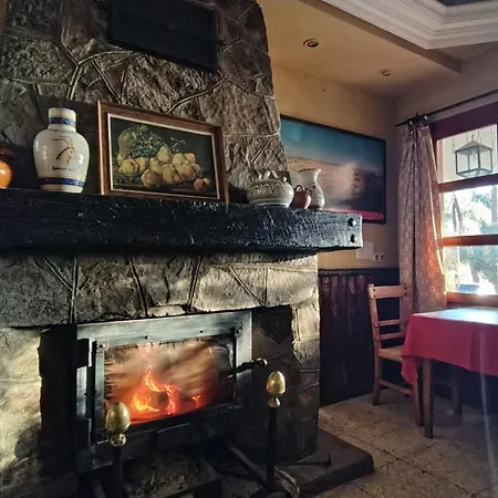 Hostal-restaurante Fogón De Gredos Guisando