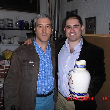 Hostal-restaurante Fogon De Gredos غيساندو