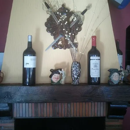 Guest house Hostal-restaurante Fogon De Gredos 2*