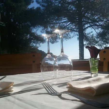 Guest house Hostal-restaurante Fogon De Gredos