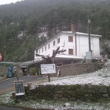 Gasthuis Hostal-restaurante Fogon De Gredos 2*
