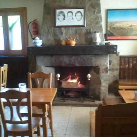 Guest house Hostal-restaurante Fogon De Gredos Guisando