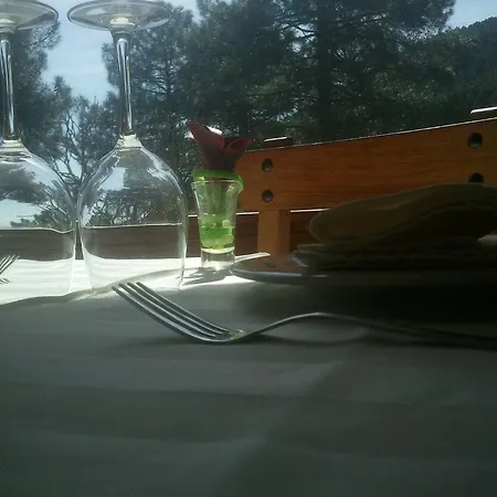 Hostal-restaurante Fogon De Gredos