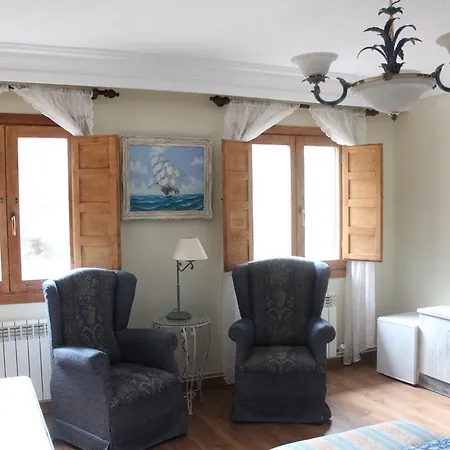 Hostal-restaurante Fogon De Gredos Guest house 2*