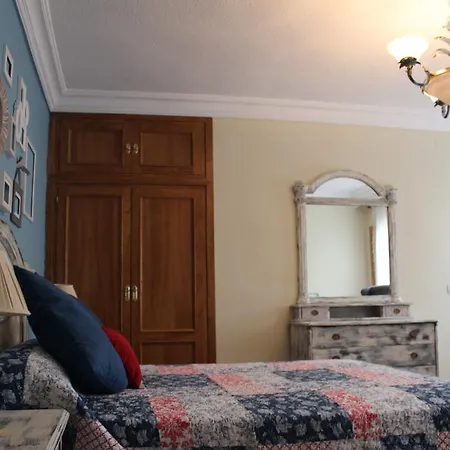 Hostal-restaurante Fogon De Gredos 2*